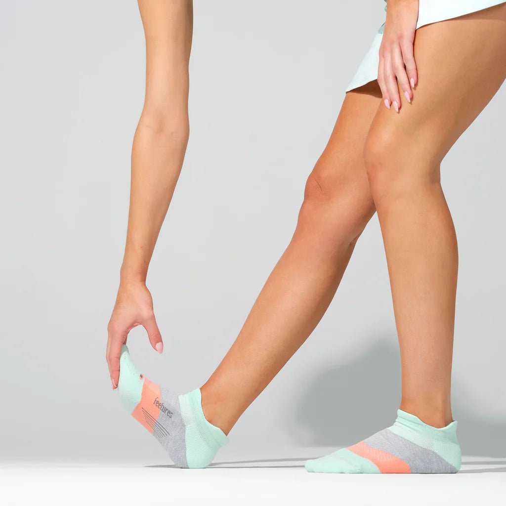 Feetures Unisex Elite Light Cushion No Show Tab - Bauman's Running & Walking Shop