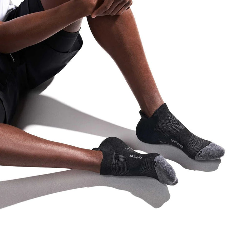 Feetures Unisex Ultra Light No Show Tab - Bauman's Running & Walking Shop