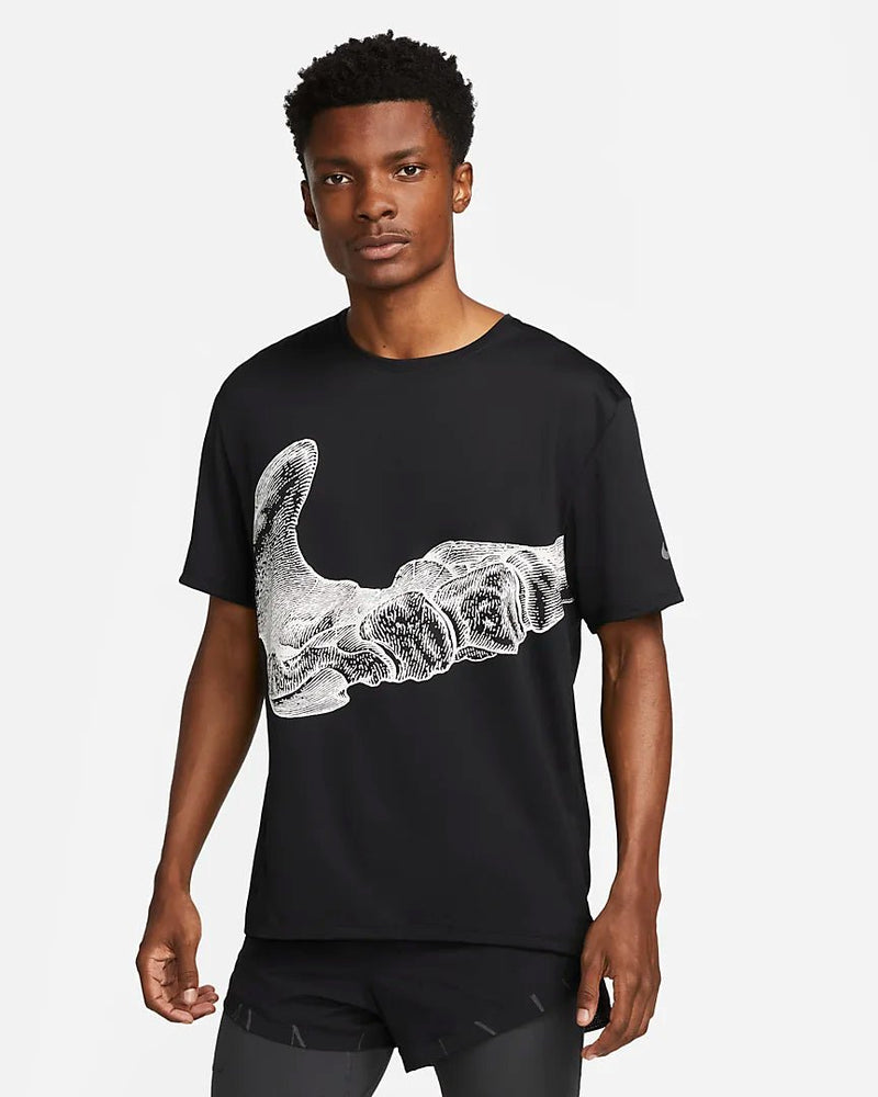 Nike Dri Fit UV Run Division Miler Men s Short Sleeve Graphic Running Top